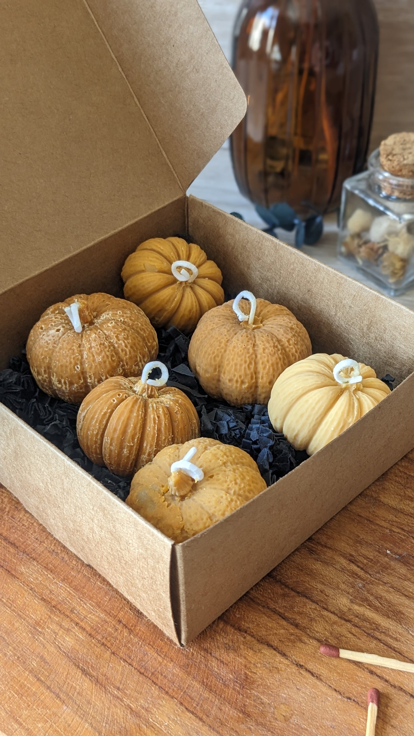 Box de mini bougies citrouilles