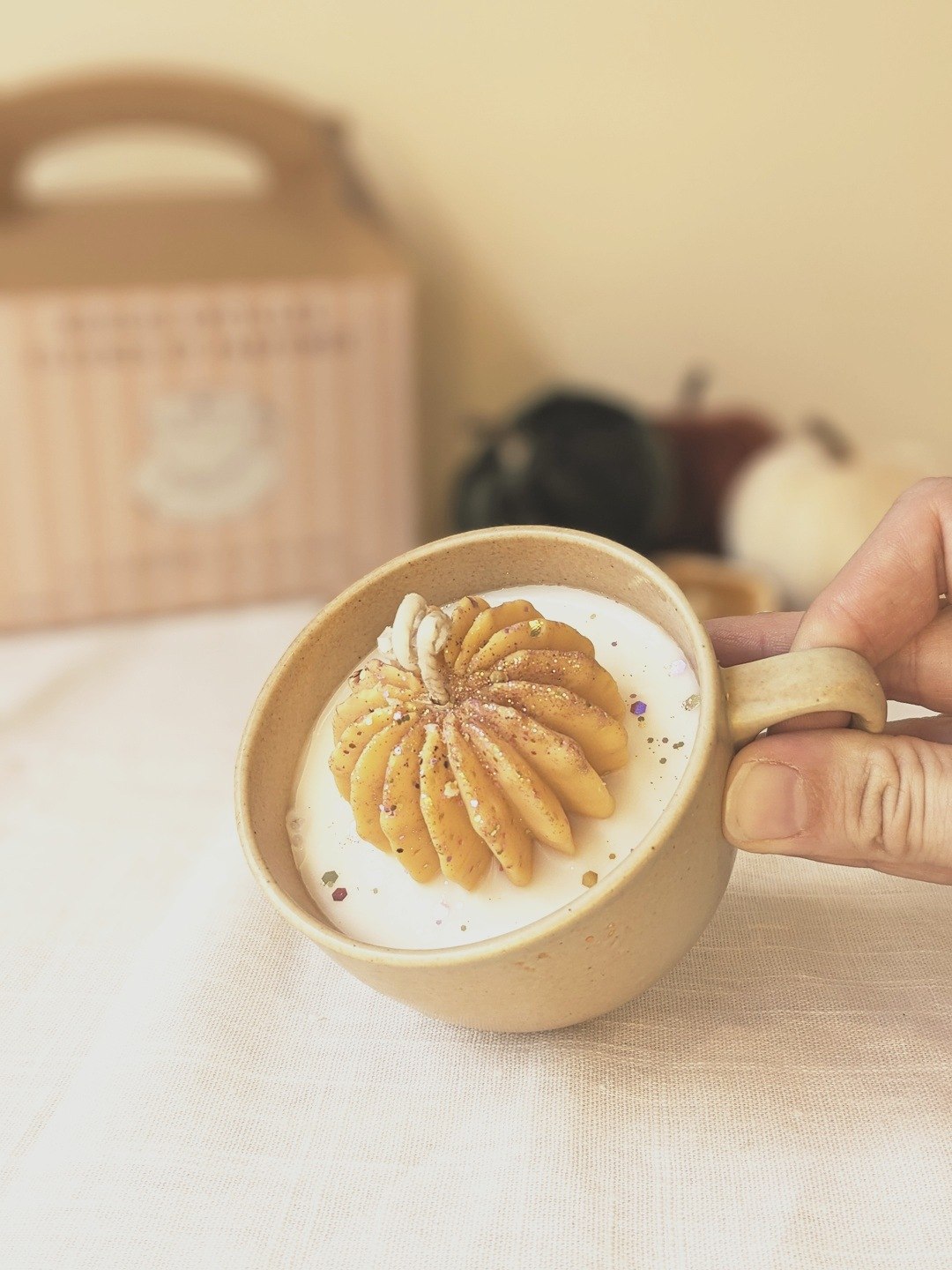 Bougie Géraldine - Caramel - Moyen Format