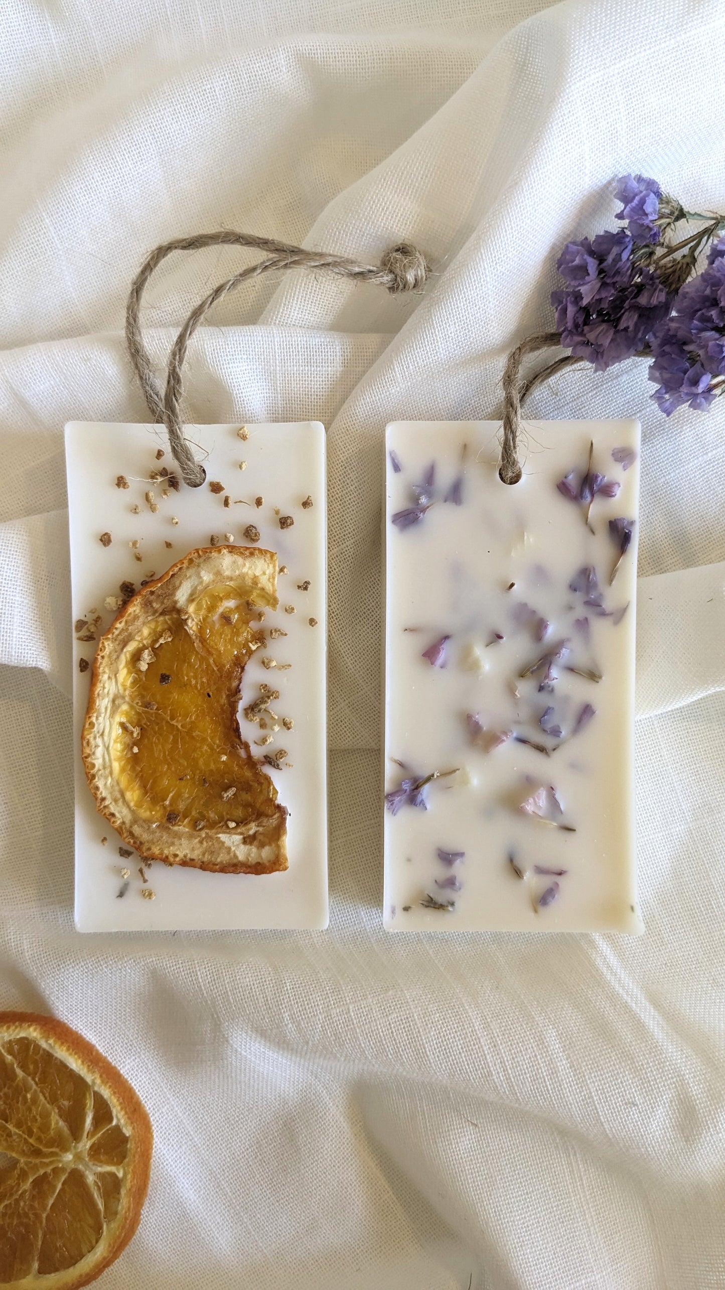 Duo de suspensions parfumées fleuries