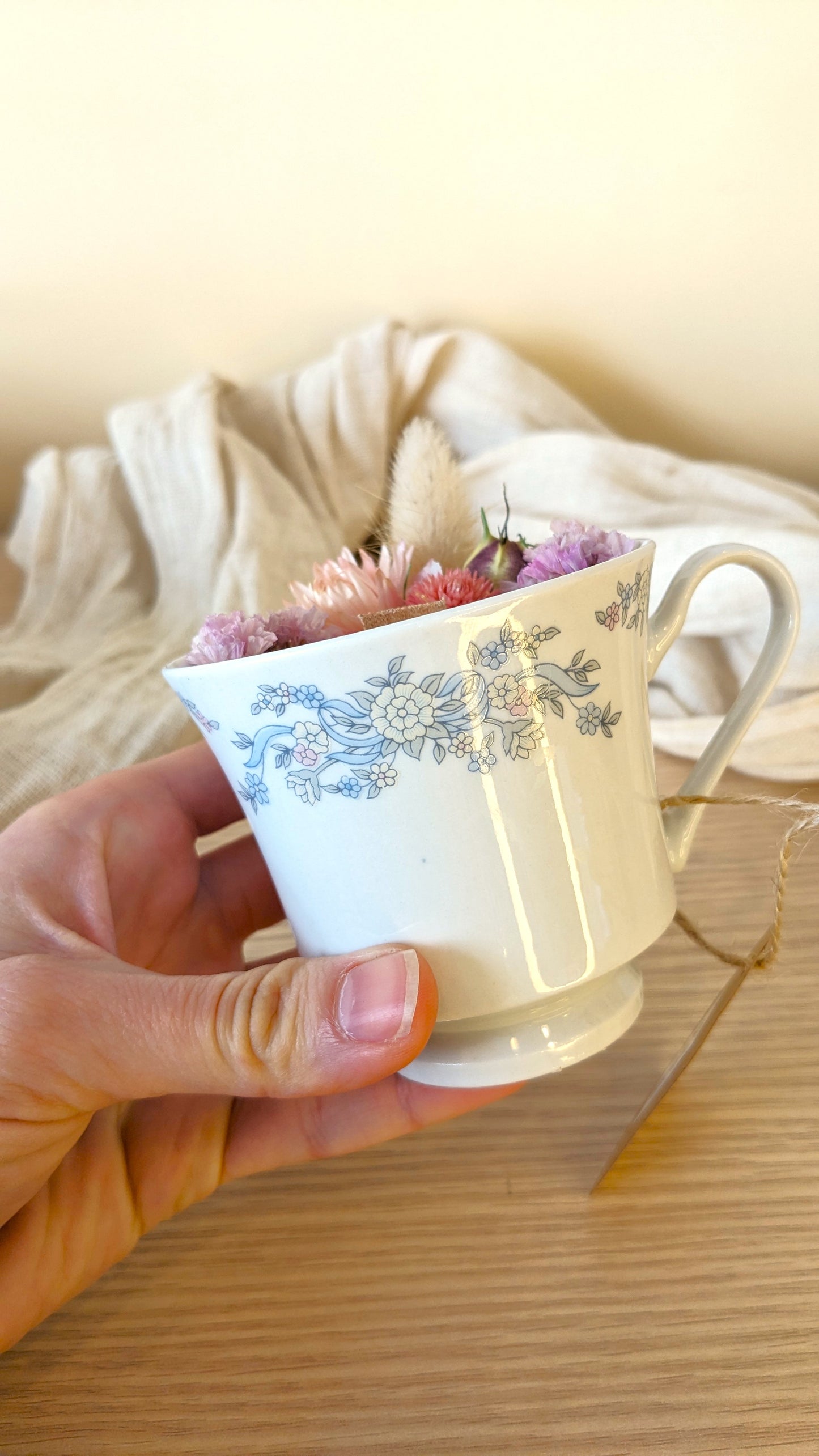 Bougie Sylvia - Cardamome - Moyen format